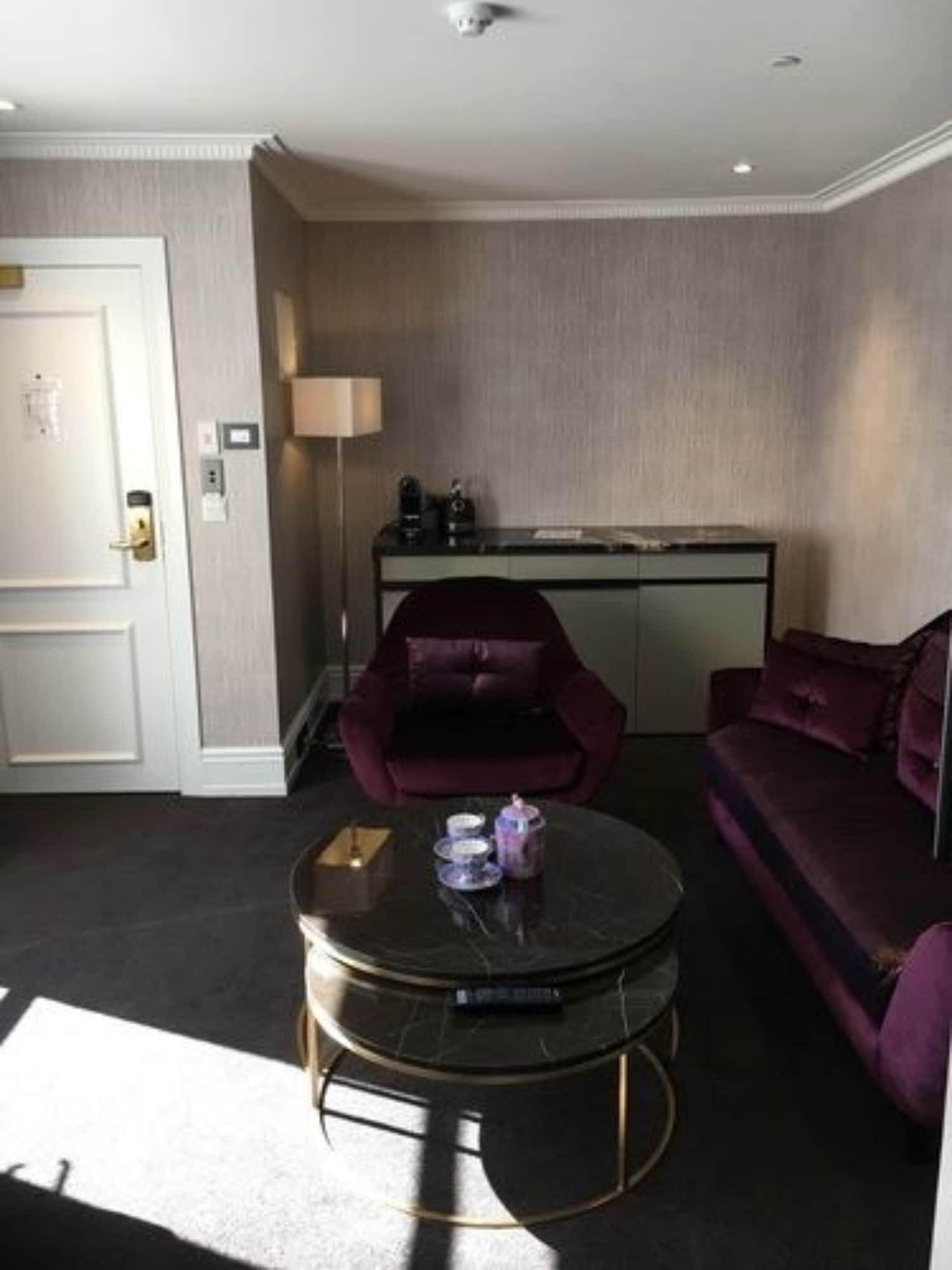 เฟเบิล โอ๊คแลนด์ เอ็มแกลเลอรี Hotel ภายนอก รูปภาพ A suite at the hotel