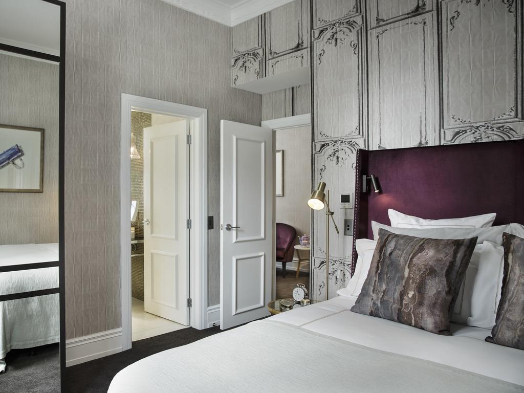 เฟเบิล โอ๊คแลนด์ เอ็มแกลเลอรี Hotel ภายนอก รูปภาพ A bedroom at the hotel